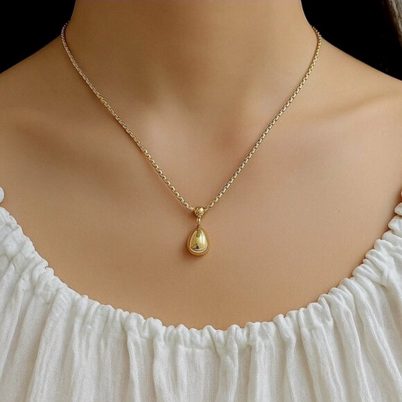 ποΈ Modern Luxe 18K Gold Plated Teardrop Pendant Necklace Trendy Minimalist Chic - Picture 1 of 12